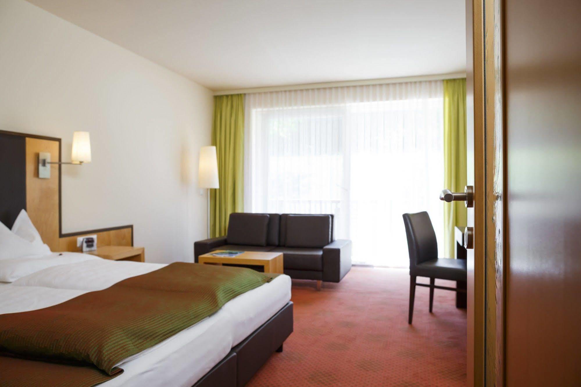 Seehotel Vinzenz Velden am Wörthersee Exterior photo